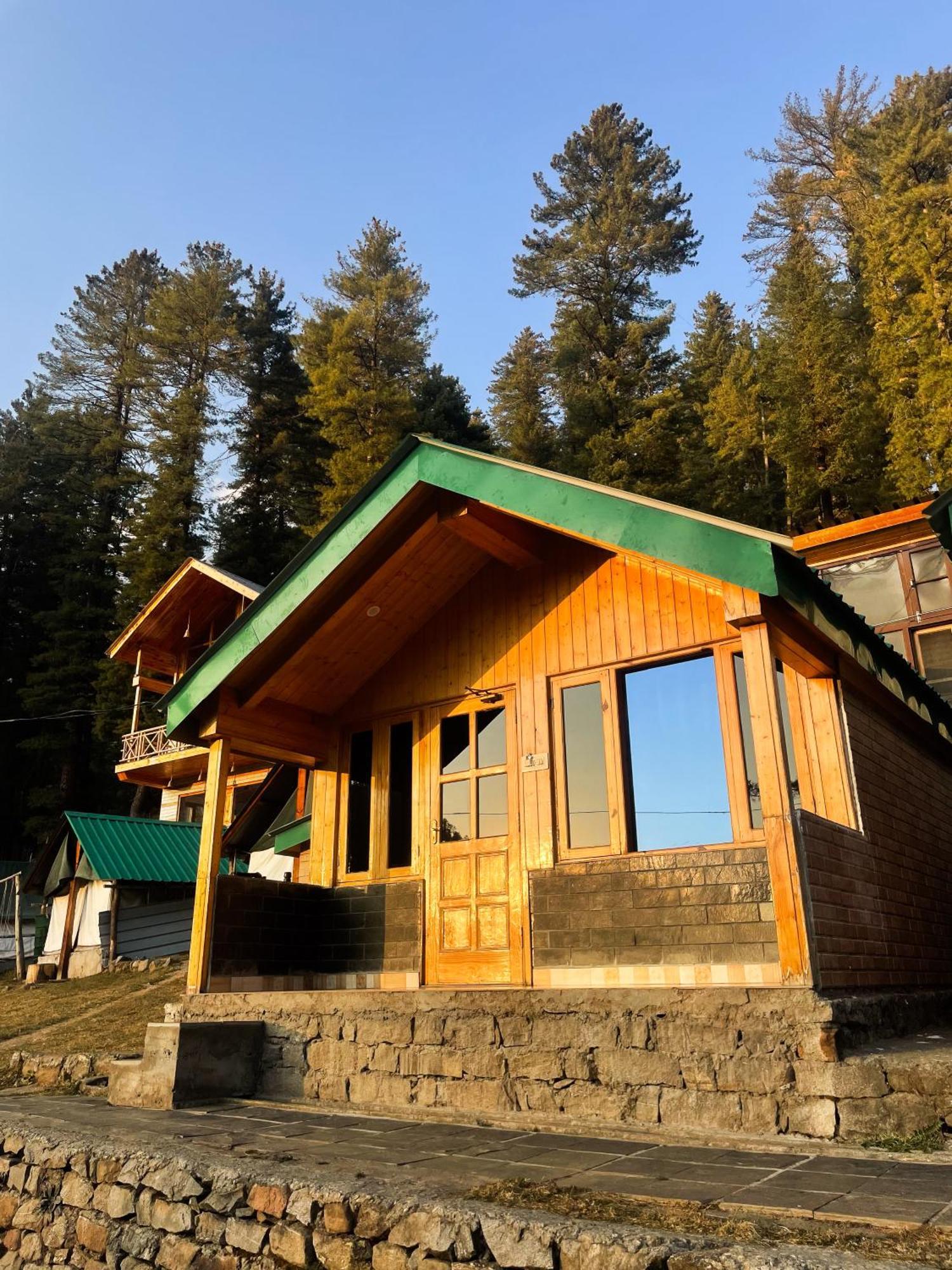 Singing Woods Kutla Hotel Kullu Exterior photo